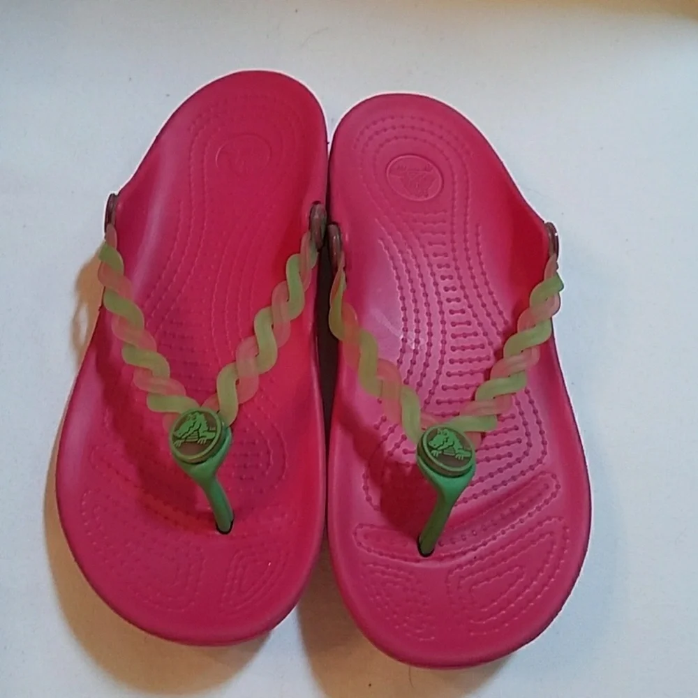 JUNIOR GIRLS CROCS FLIP FLOPS SANDALS (sz J3)